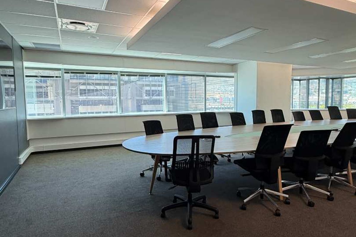 beautifully fitted out 950m2 office to let in the Towers - Photo 4