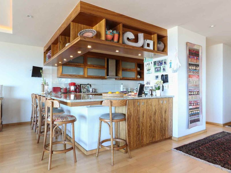 Exceptional Seafront Apartment - Photo 8