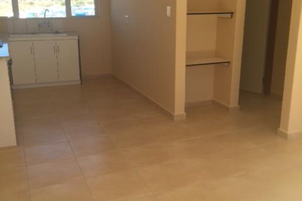 WELL MAINTAINED 2 BEDROOM APARTMENT IN OTJOMUISE!!! - Photo 2