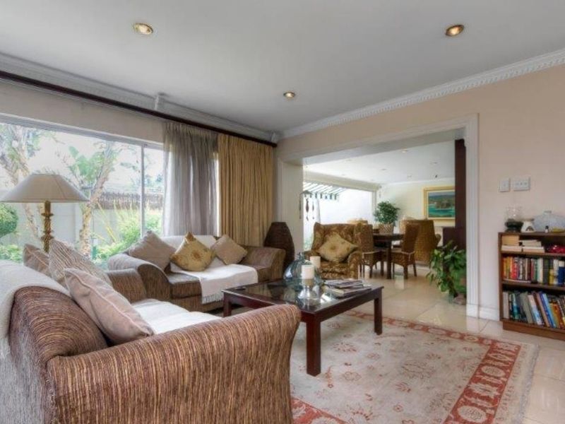 Double storey 5 bedroom cluster home in an ultra secure complex - Photo 7