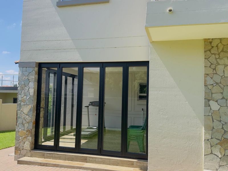 Modern Double-Storey Townhouse For Sale in Blue Valley Security Estate - Photo 10