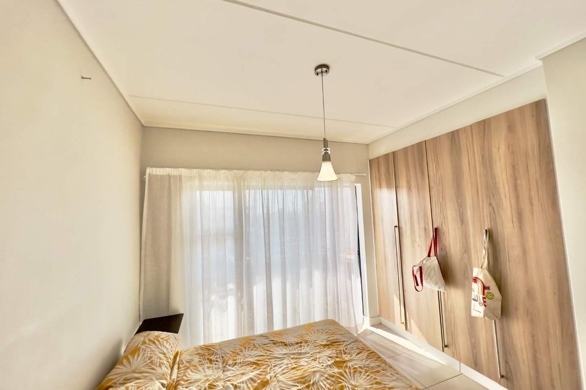 Discover Elegance: Stunning Apartment in Sandton - Photo 5