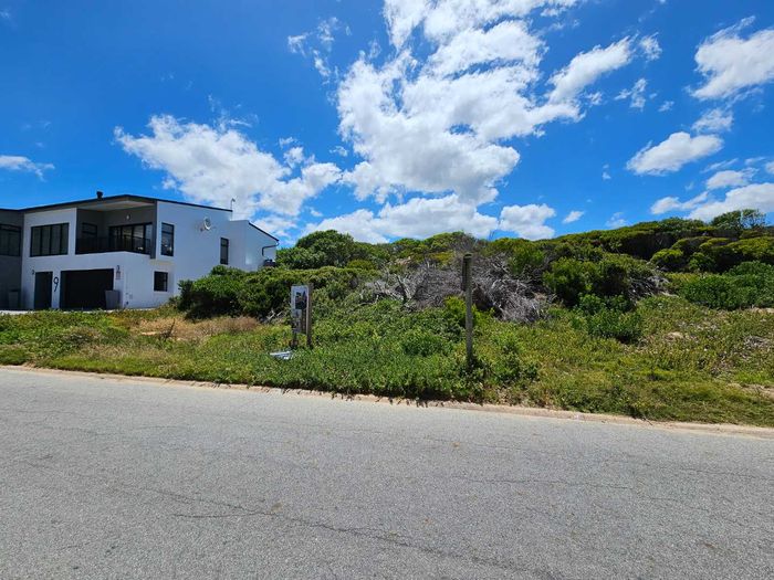 Property #2368146, Vacant Land Residential For Sale in Stilbaai Oos