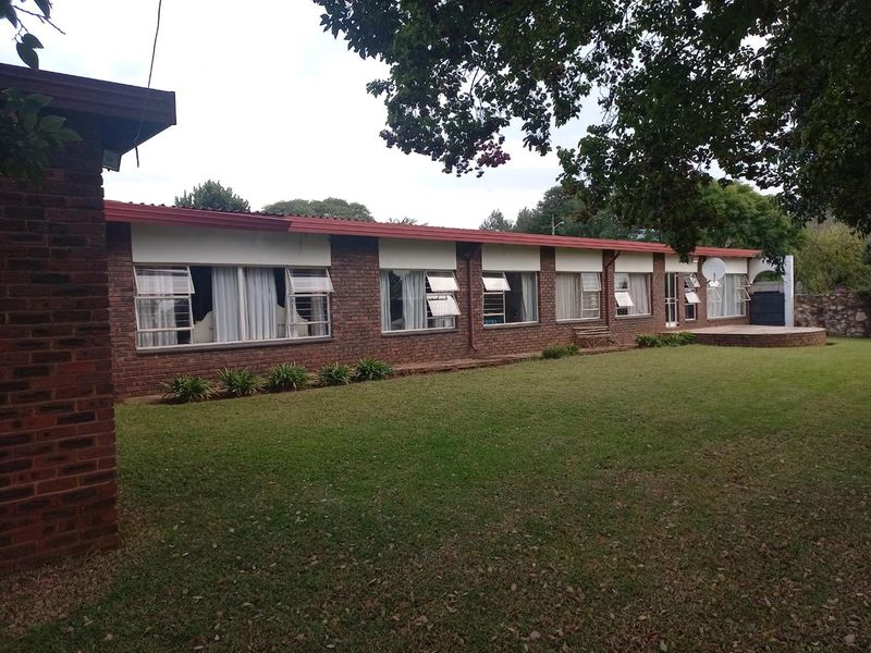 Beautiful Family Home for sale in very popular Lyttelton Manor!! - Photo 4