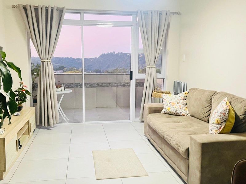 Beautifully Renovated Top-Floor 2 Bedroom Apartment – Move-In Ready - Photo 3