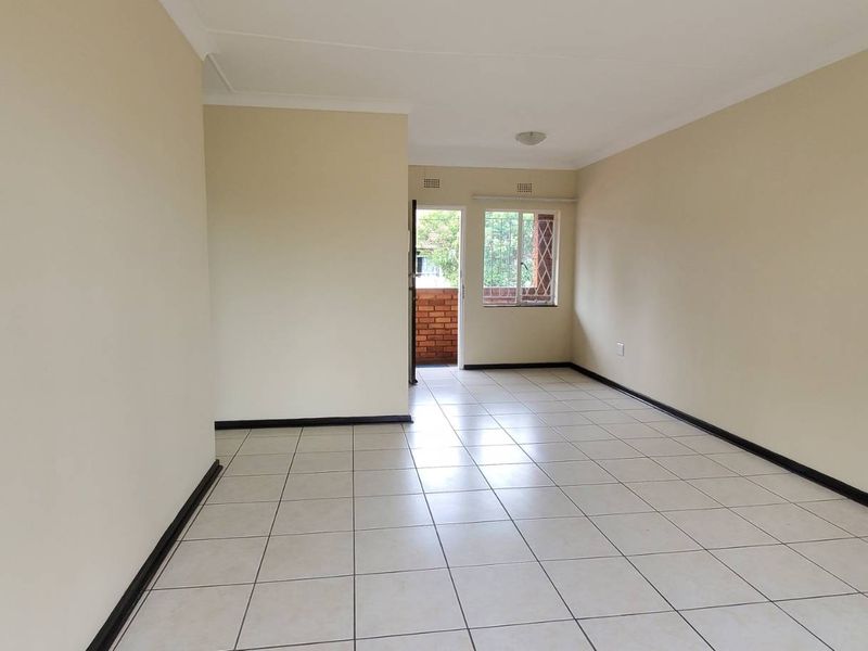 Lock-up-and-Go lifestyle in secure Melkbos complex!" - Photo 5