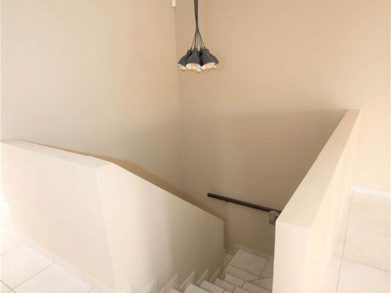 3 bedrooms Townhouse in Long Beach - Photo 8
