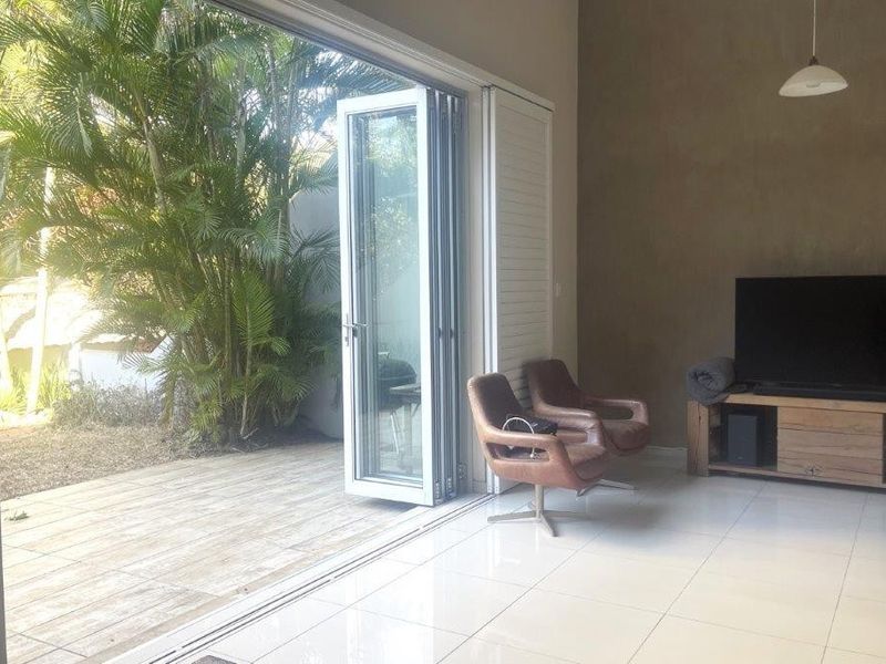 Beautifully Appointed, 3 Bedroom Garden Unit - Photo 5