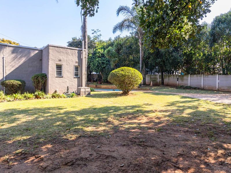 Beautiful 4 bedroom family home and cottage - Photo 7