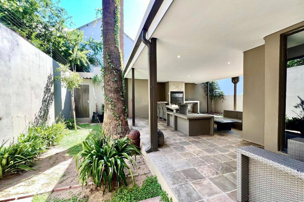 3 Bedroom House For Sale in Avis - Photo 2