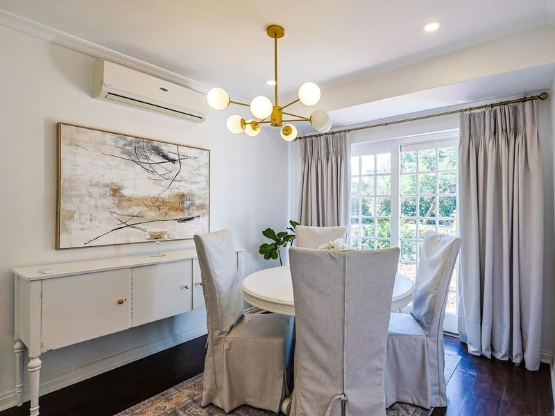 Stylish Furnished 3-Bedroom Home with a 2 bedroom Apartment with Pool & Solar Power - Photo 3