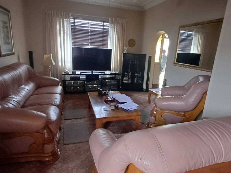 ULTRA NEAT PROPERTY - Photo 3