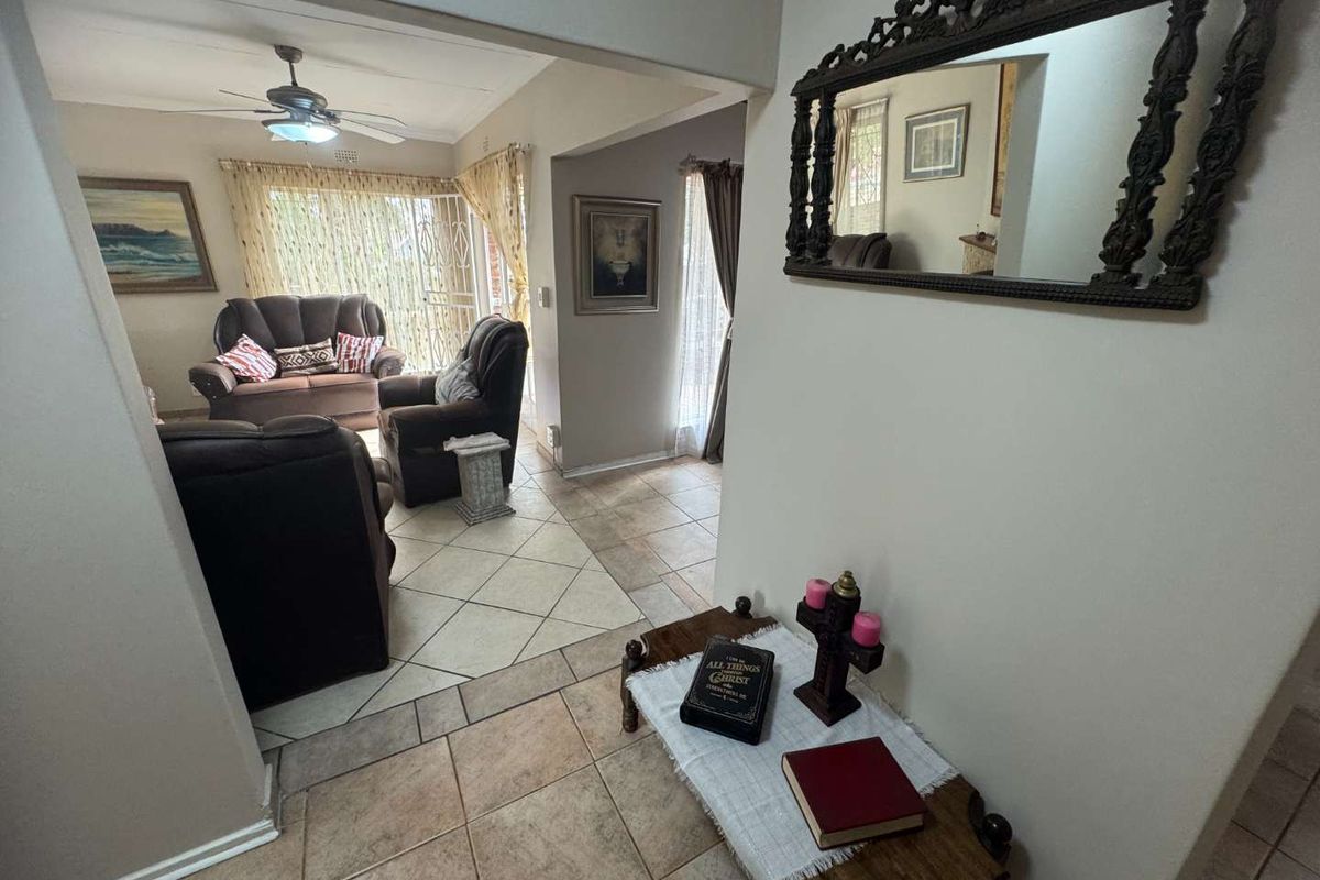 Family Home for sale - Photo 3