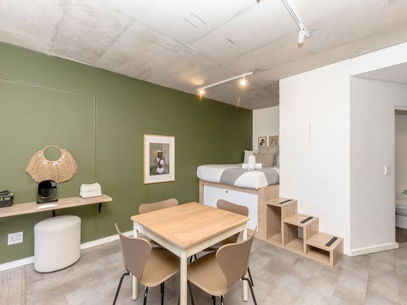 Airbnb Winner or the Ultimate Lock-up-and-Go in 'Six On N' - Photo 6
