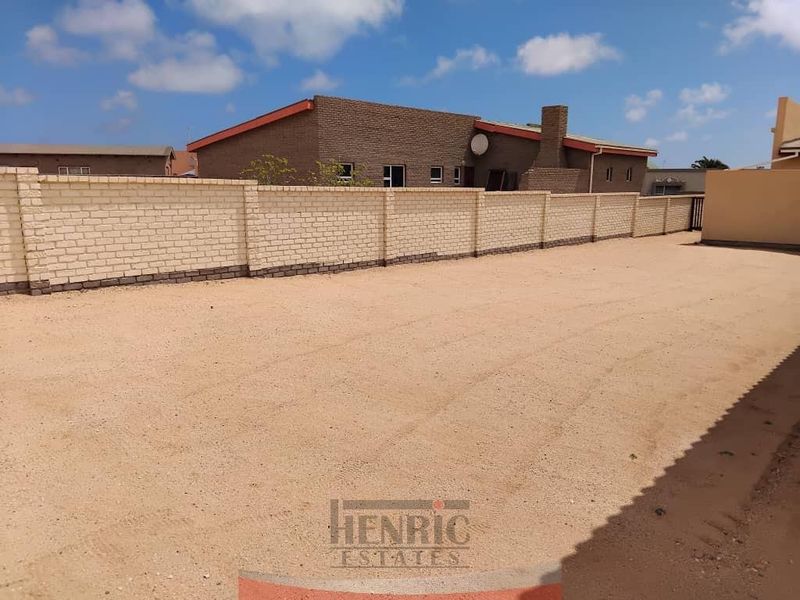 House For Sale in Henties Bay Central - Photo 5