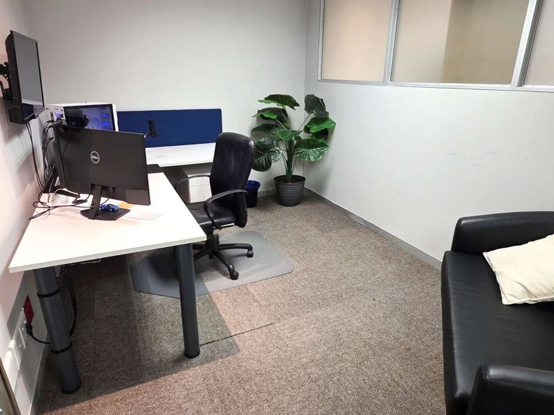 First Floor Office in Secure Complex - Photo 6