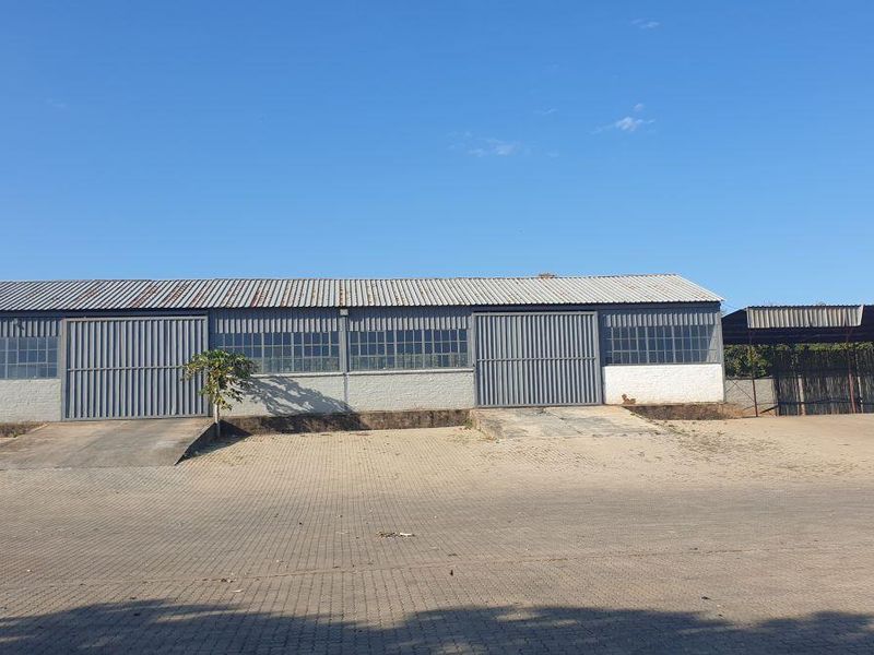 Warehouse, office and yard space for rent - Photo 5