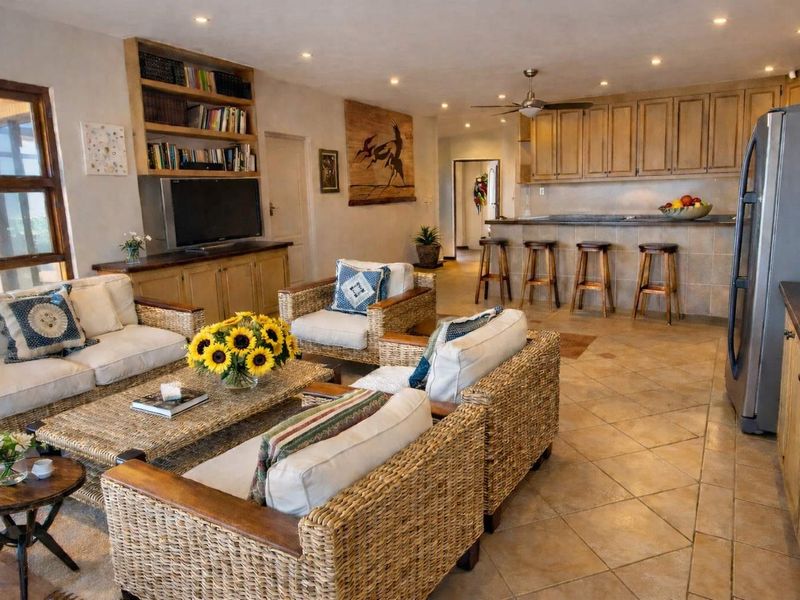 Coastal Elegance Meets Untamed Beauty in Dana Bay - Photo 6