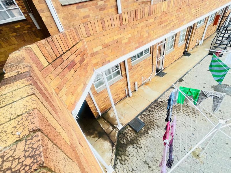 An Elegant Retreat in Germiston South's Premier Complex!!! - Photo 7