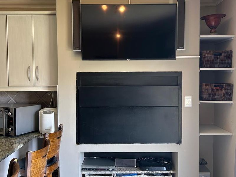 For Sale: Modern Double-Story Townhouse at Dolphin Beach, Namibia - Photo 4