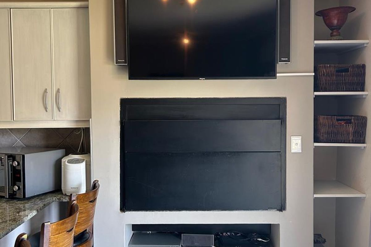 For Sale: Modern Double-Story Townhouse at Dolphin Beach, Namibia - Photo 4