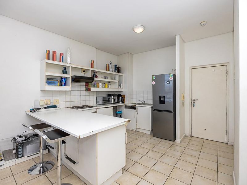2-Bedroom Apartment with Secure Parking, Storeroom & Lifestyle Amenities in Liberty Grand - Photo 7