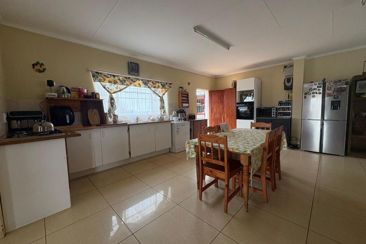 2.36ha Smallholding with Comfortable Home and Exceptional Potential - Photo 5