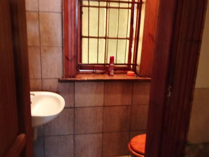 5 Bedroom House for Sale in Hilton - Photo 5