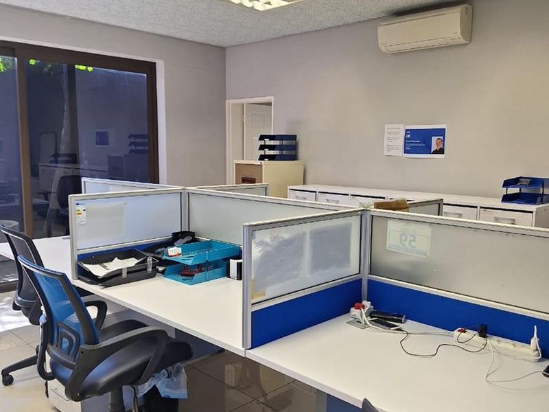 TO LET - Office in Windhoek Central - Photo 8