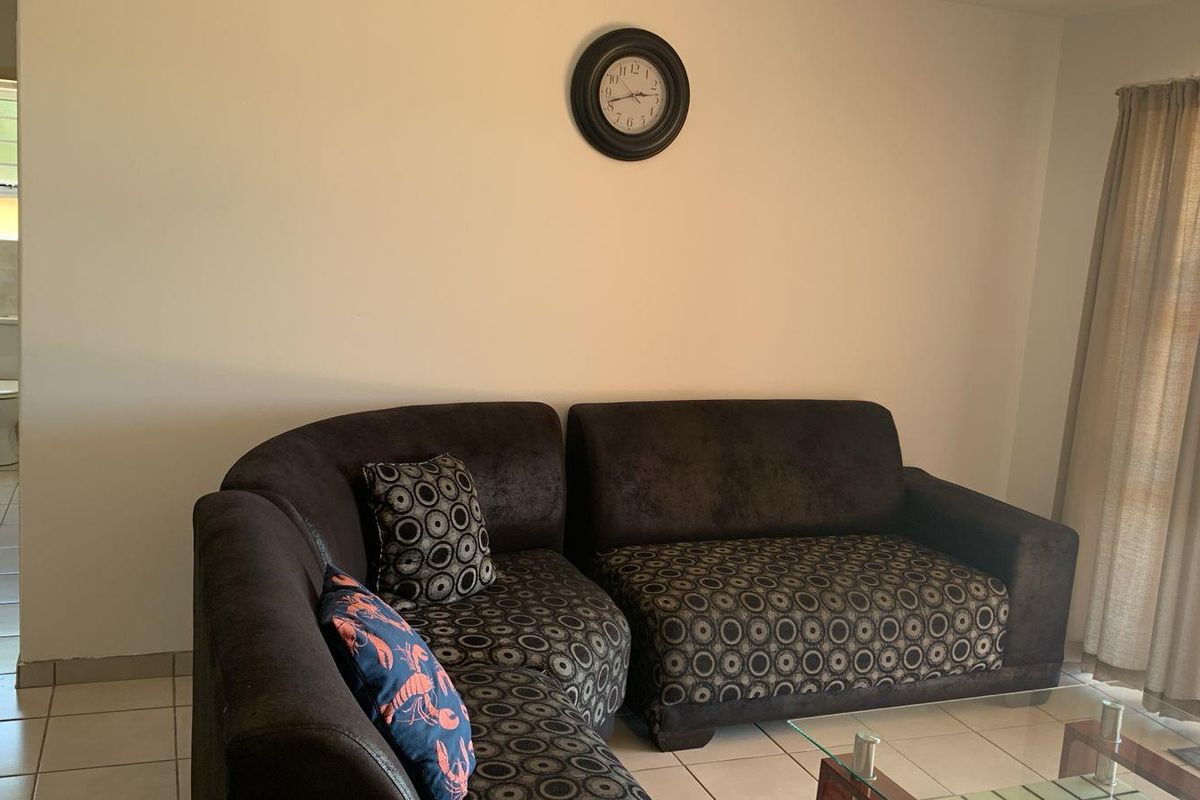 3 Bedroom, Groundfloor Townhouse for Sale in Hibberdene - Photo 4