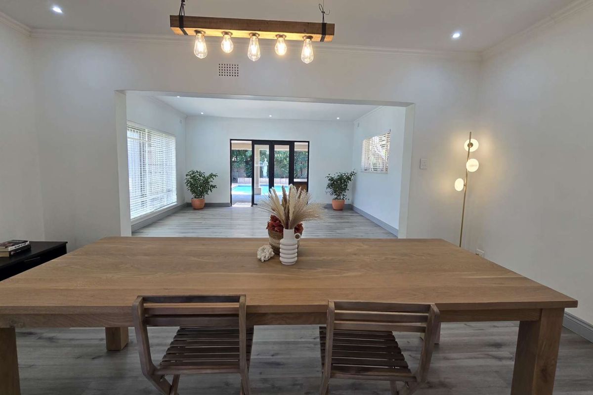 3 Bedroom House for Sale in Albemarle Ext 2 - Photo 2