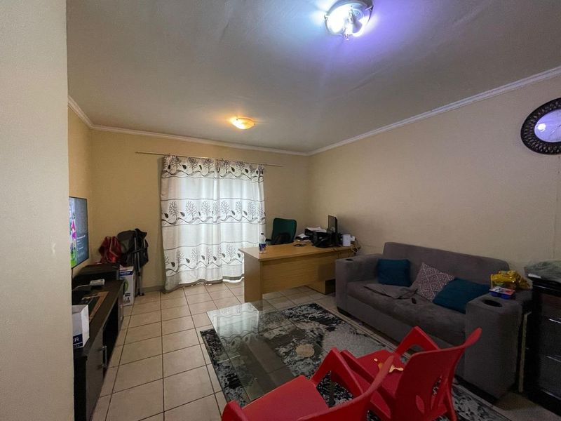 Charming 2-Bedroom, 1-Bathroom Ground Floor Apartment - Photo 7