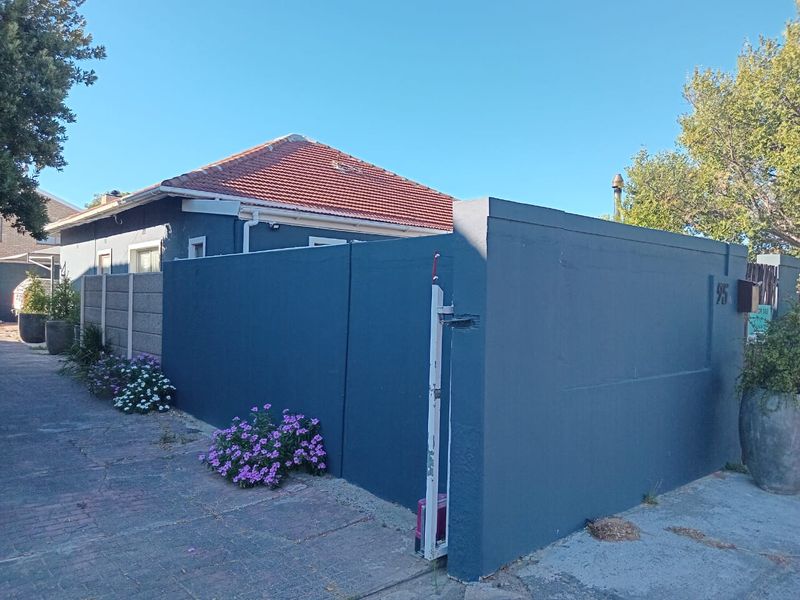 Cozy family home close to schools - Photo 3