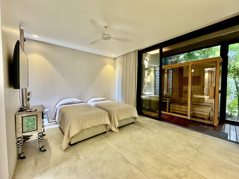 Unparalleled Refinement - Photo 4