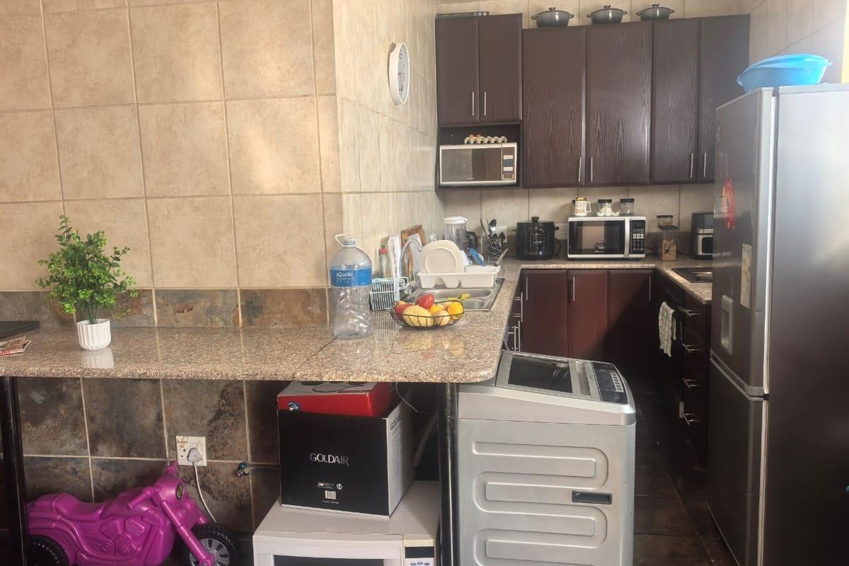 2 bedrooms flat for sale in Sunnyside. - Photo 2