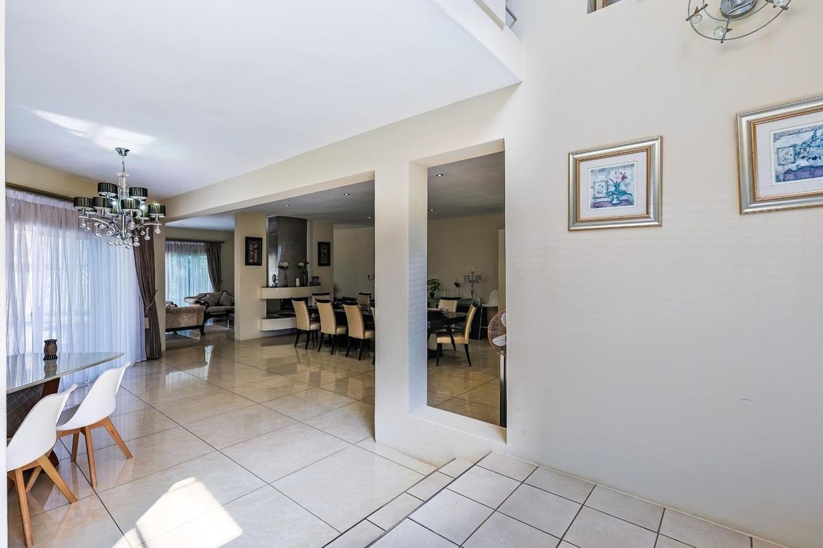 Spacious 4-Bedroom Family Home for Rent - Photo 4