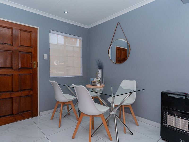 Modern, Safe & Secure 3-Bedroom Townhouse in Van Riebeeck Park - Photo 6