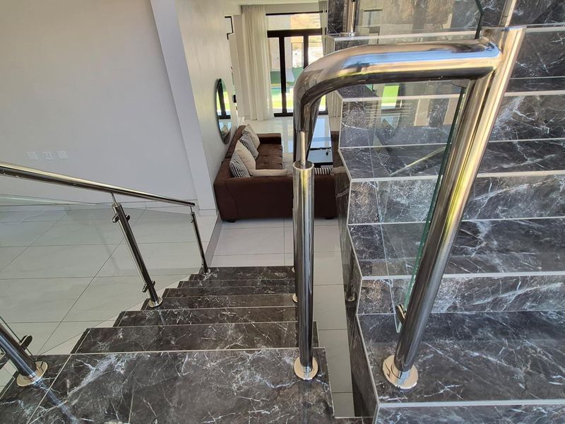 A Home That Defines Excellence - To Let in Kleine Kuppe - Photo 5