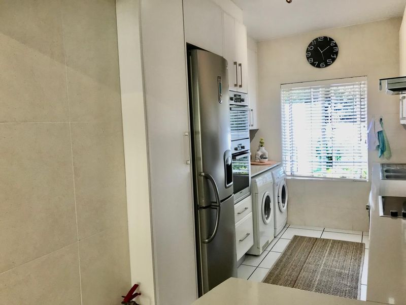 All-inclusive Executive 3-Bedroom, 2-Bathroom Fully furnished Townhouse in Craighall Park - Photo 6