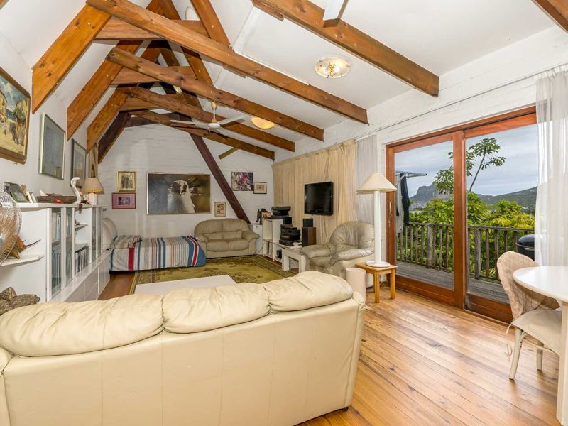 Unlock the Potential – 4‐Bedroom Home in Penzance Estate, Hout Bay - Photo 4