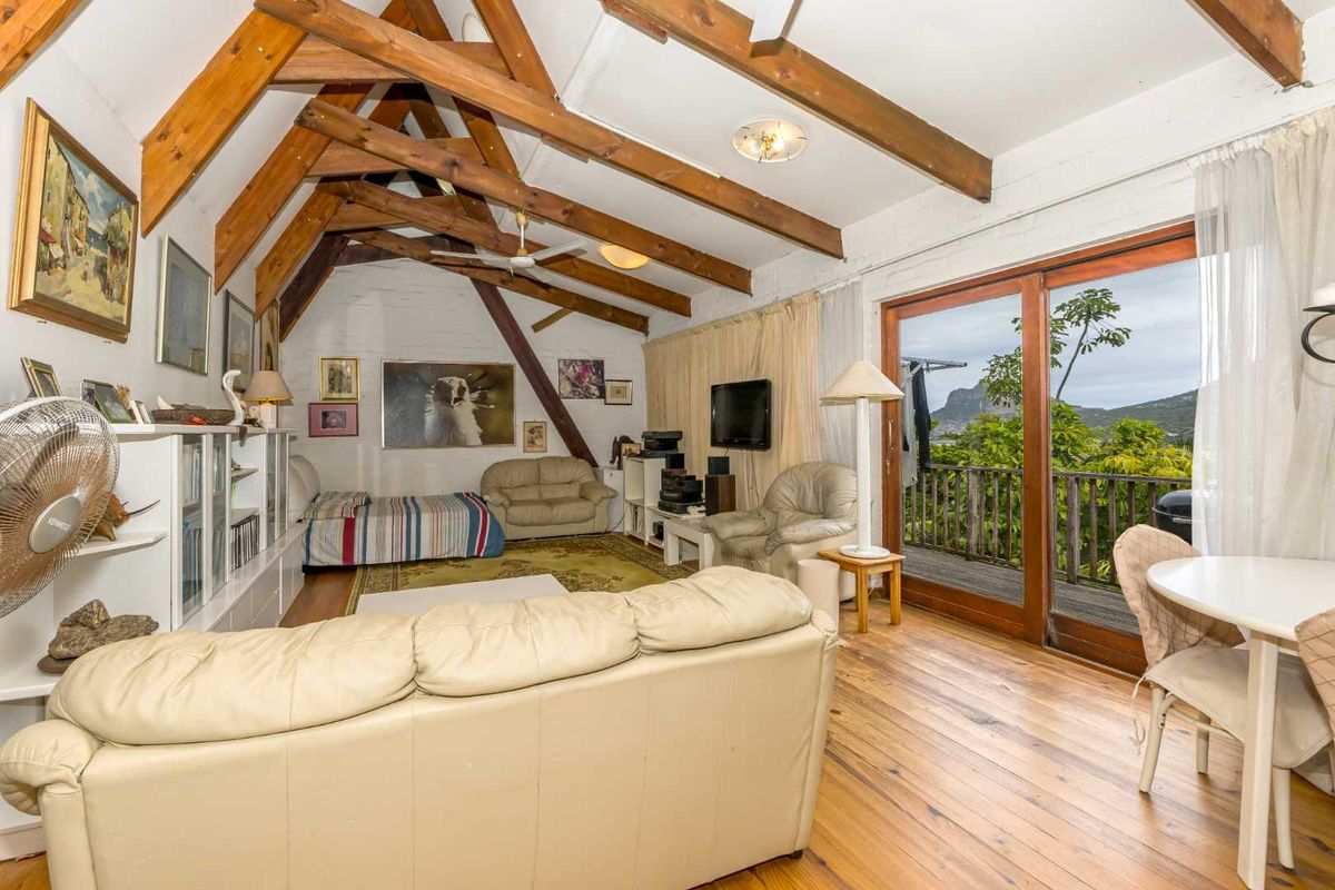 Unlock the Potential – 4‐Bedroom Home in Penzance Estate, Hout Bay - Photo 4