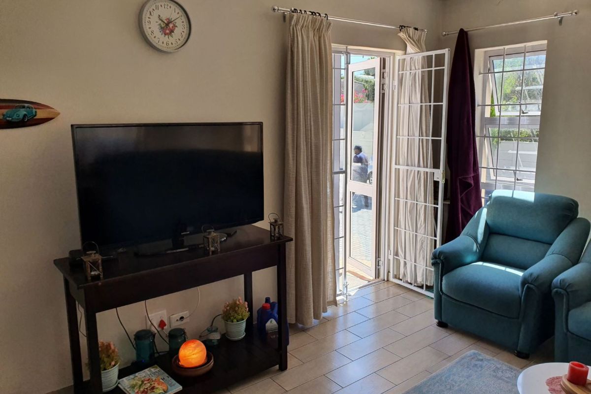 Beautiful Garden Flat to rent in Table View - Photo 4