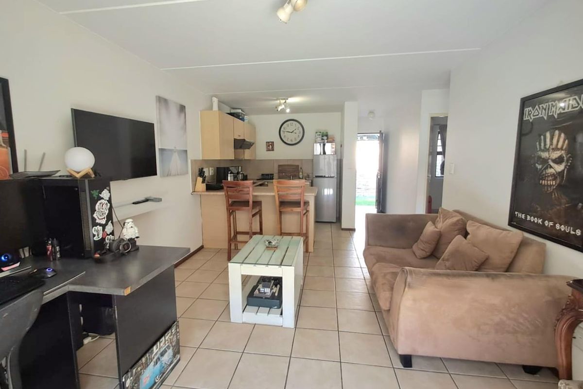 2 Bedroom Townhouse for sale in Noordhang - Photo 5