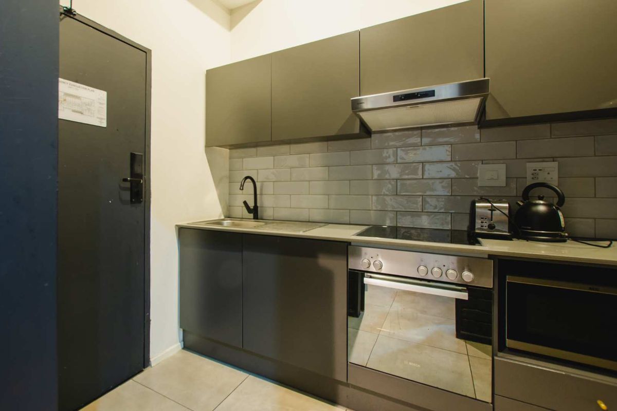 Furnished Studio Apartment in Blackbrick – Sandton CBD - Photo 4