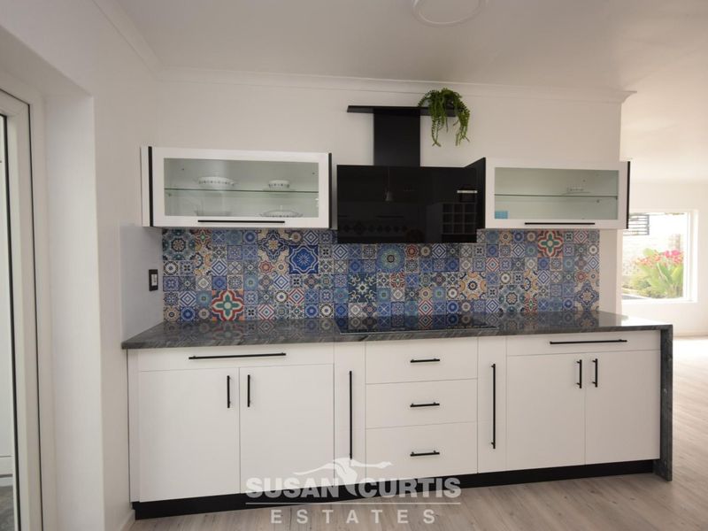 3 BEDROOM HOUSE WITH SPACIOUS FLAT IN VINETA IS FOR SALE - Photo 3