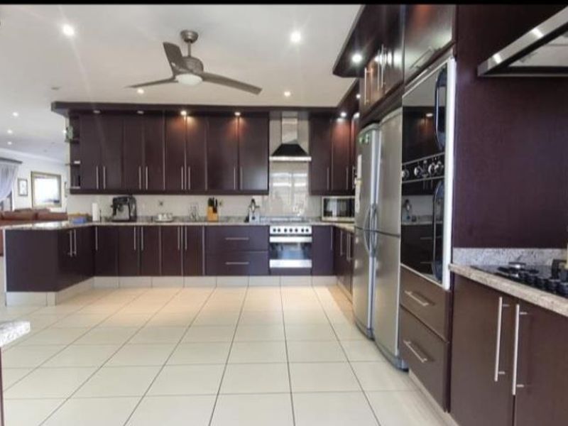 4 Bedroom House for Sale - Photo 3
