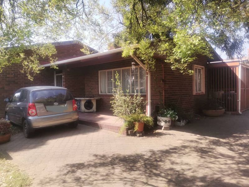 3 Bedroom House For Sale in Vanderbijlpark CW5 - Photo 3