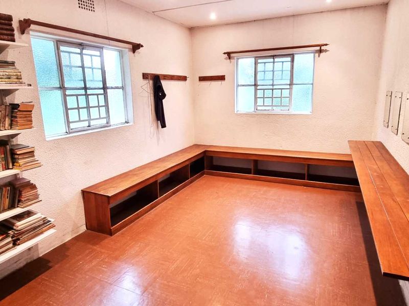 Prime Redevelopment Opportunity on Main Road in Tokai/Retreat - Photo 10