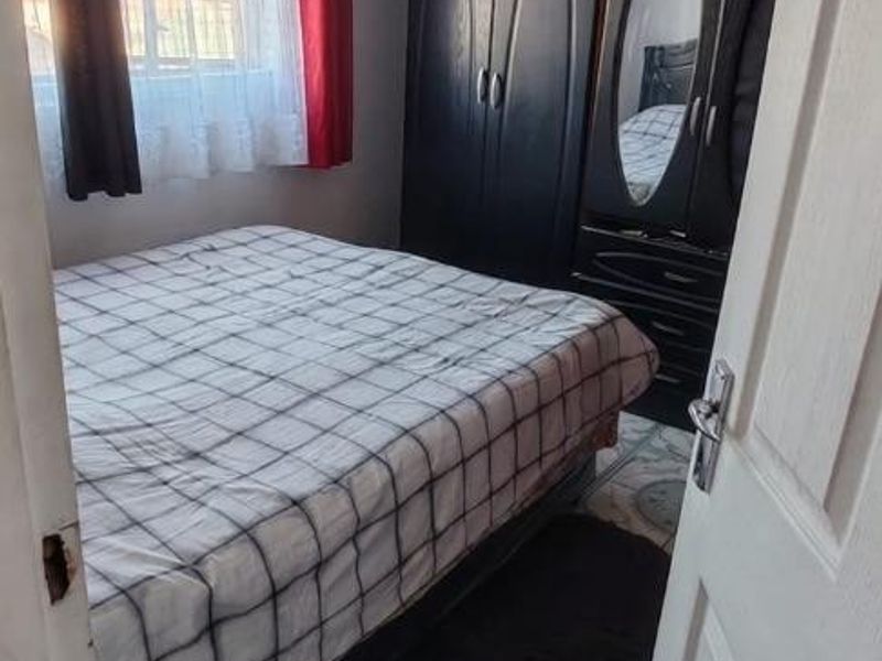 3 Bedroom House for sale in Risecliff - Photo 6