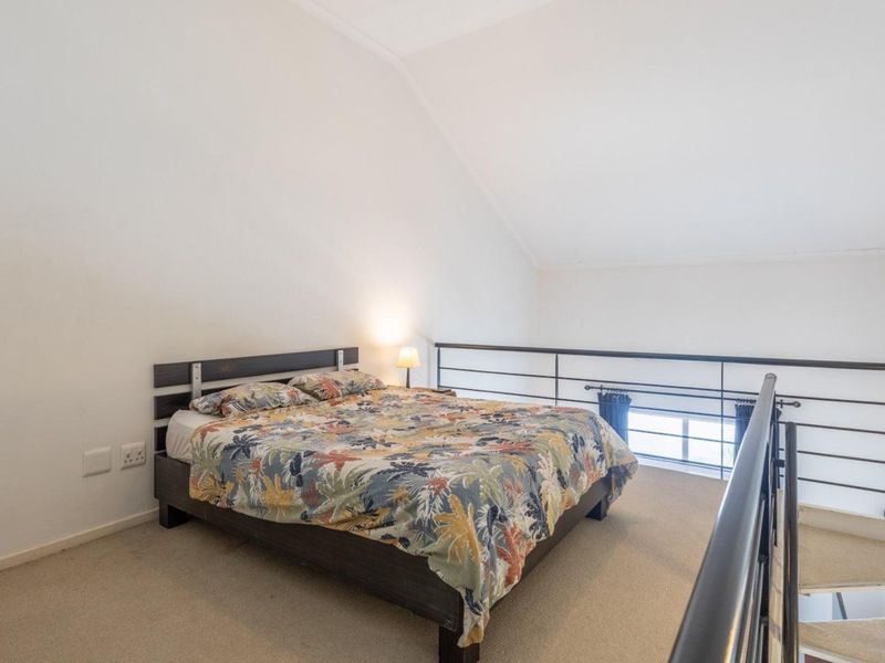 Spacious Loft Living Near Canal Walk - Photo 9